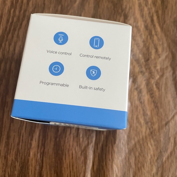 Lenovo Smart Plug - Picture 4 of 6